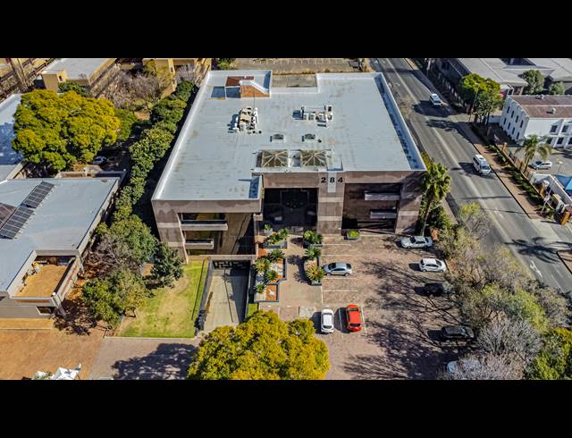 617M² OFFICE TO LET IN FERNDALE